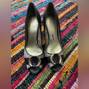 guess heels